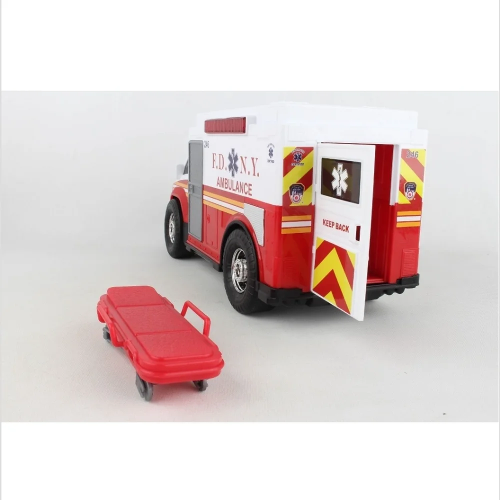 NIB FDNY Ambulance with Lights and Sound Truck - Picture 3 of 3